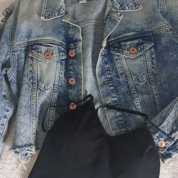 Forever 21 denim jacket - Picture 3 of 4